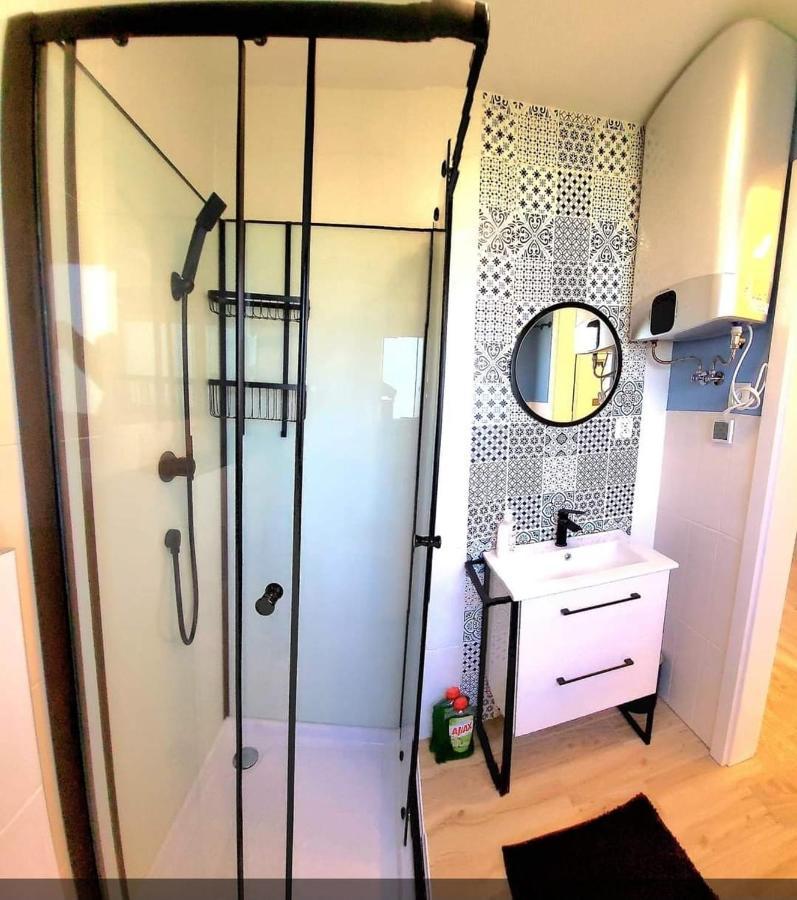 Lesny Zakatek Apartment ยารอสวาเวียซ ภายนอก รูปภาพ